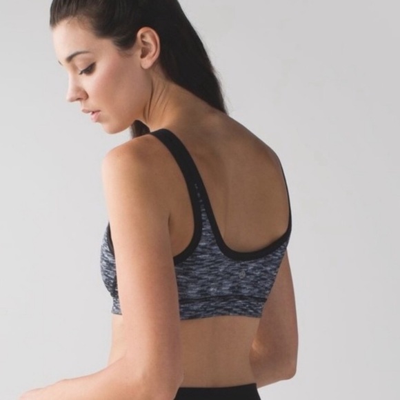 Lululemon Drop It Like It's Hot Sports Bra Size 6 - Picture 2 of 16